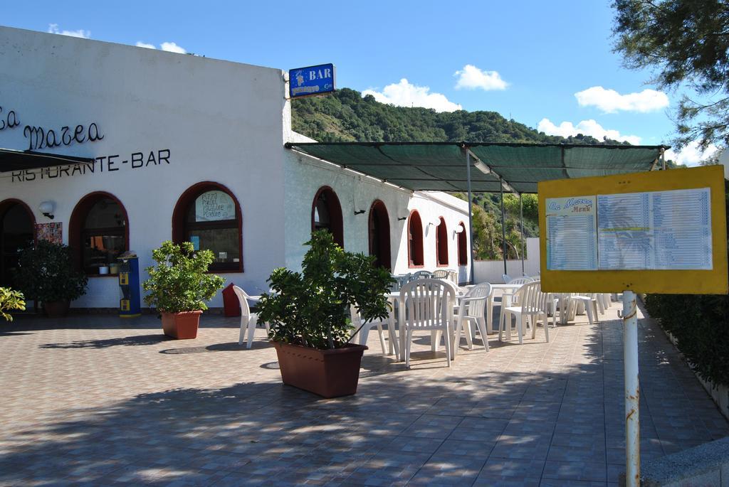 Camping B&B Gioiosa Gioiosa Marea Eksteriør billede