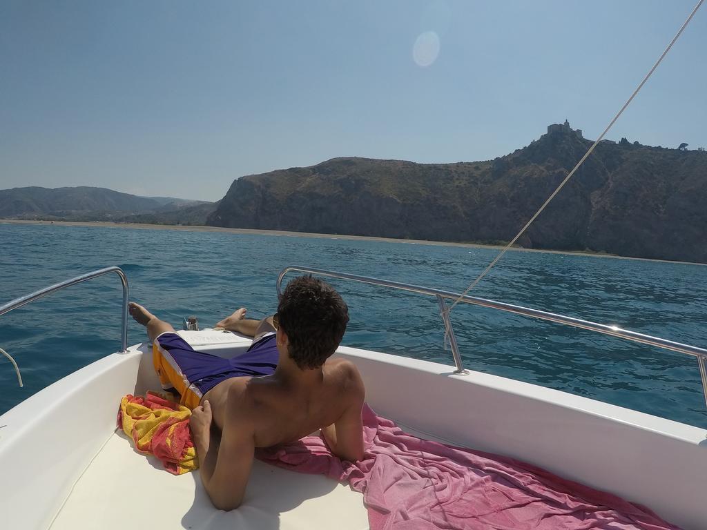 Camping B&B Gioiosa Gioiosa Marea Eksteriør billede