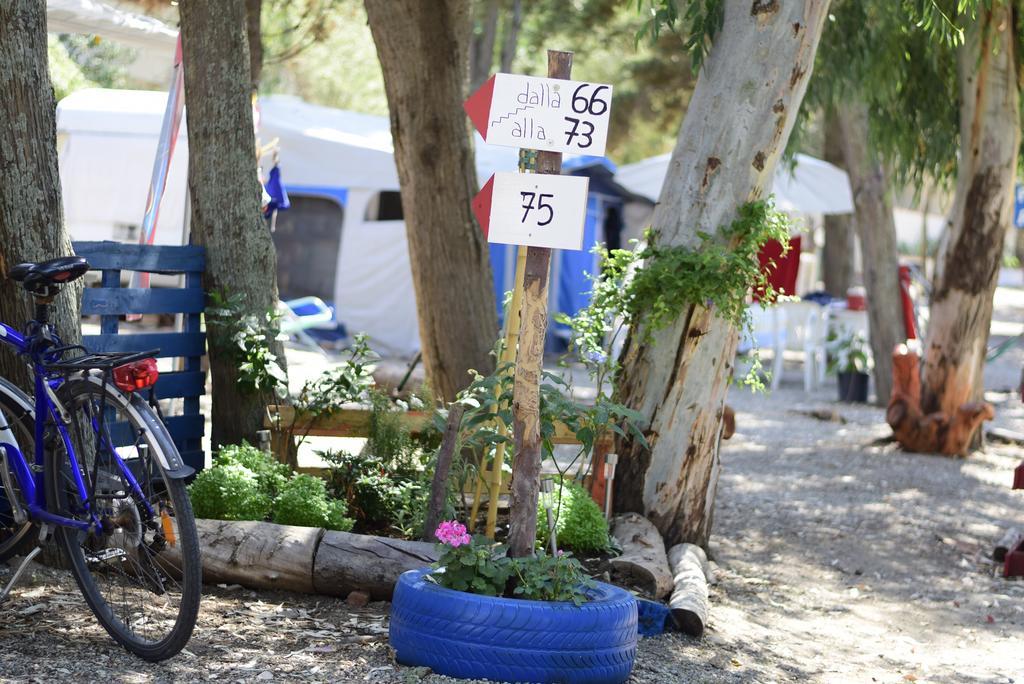 Camping B&B Gioiosa Gioiosa Marea Eksteriør billede