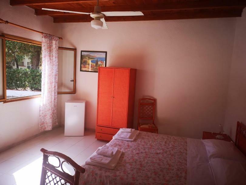 Camping B&B Gioiosa Gioiosa Marea Eksteriør billede